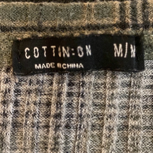 💚 Cute Green Flannel Dress 💚 - Picture 4 of 4